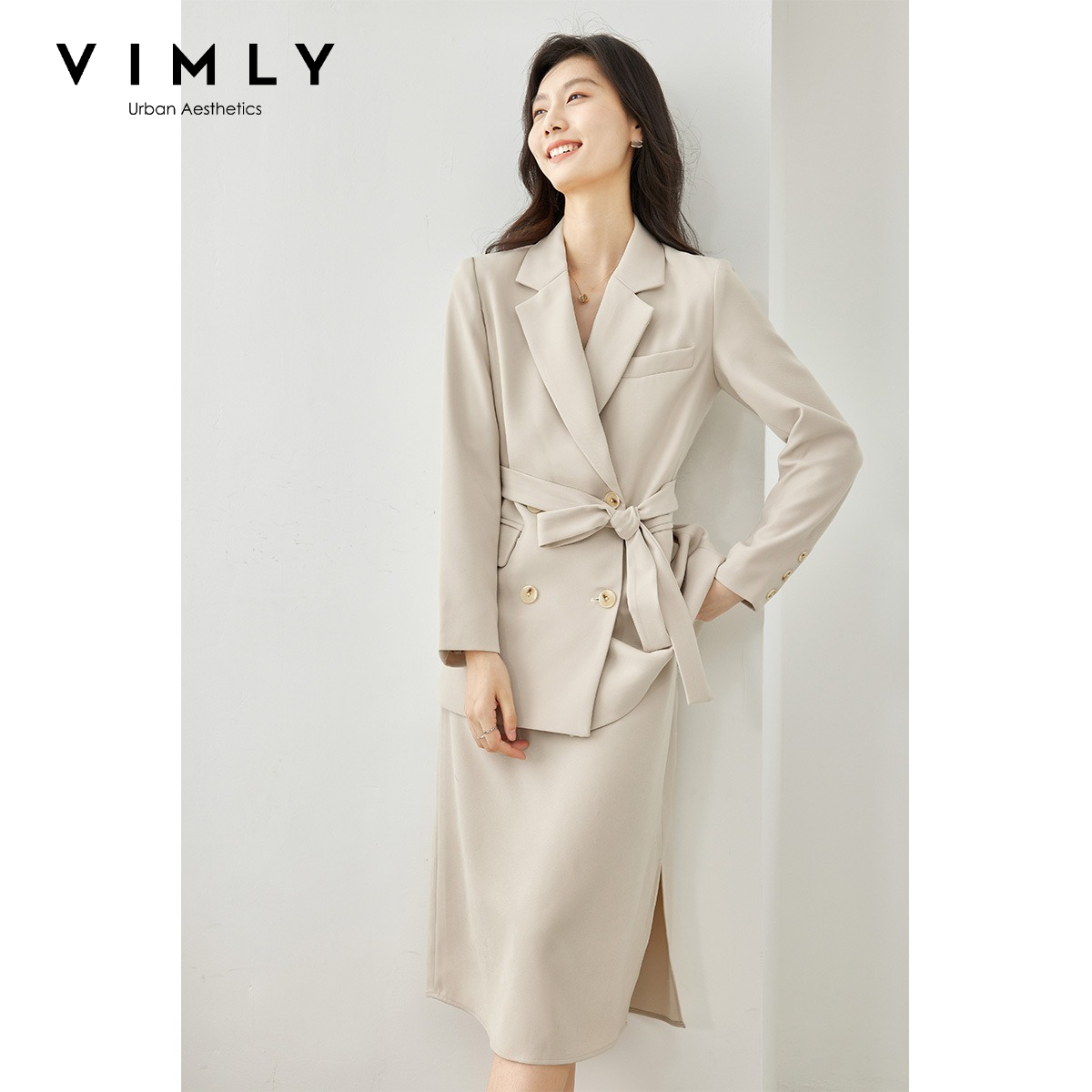 Double Breasted Blazer - طقم نسائي من قطعتين من VIMLY