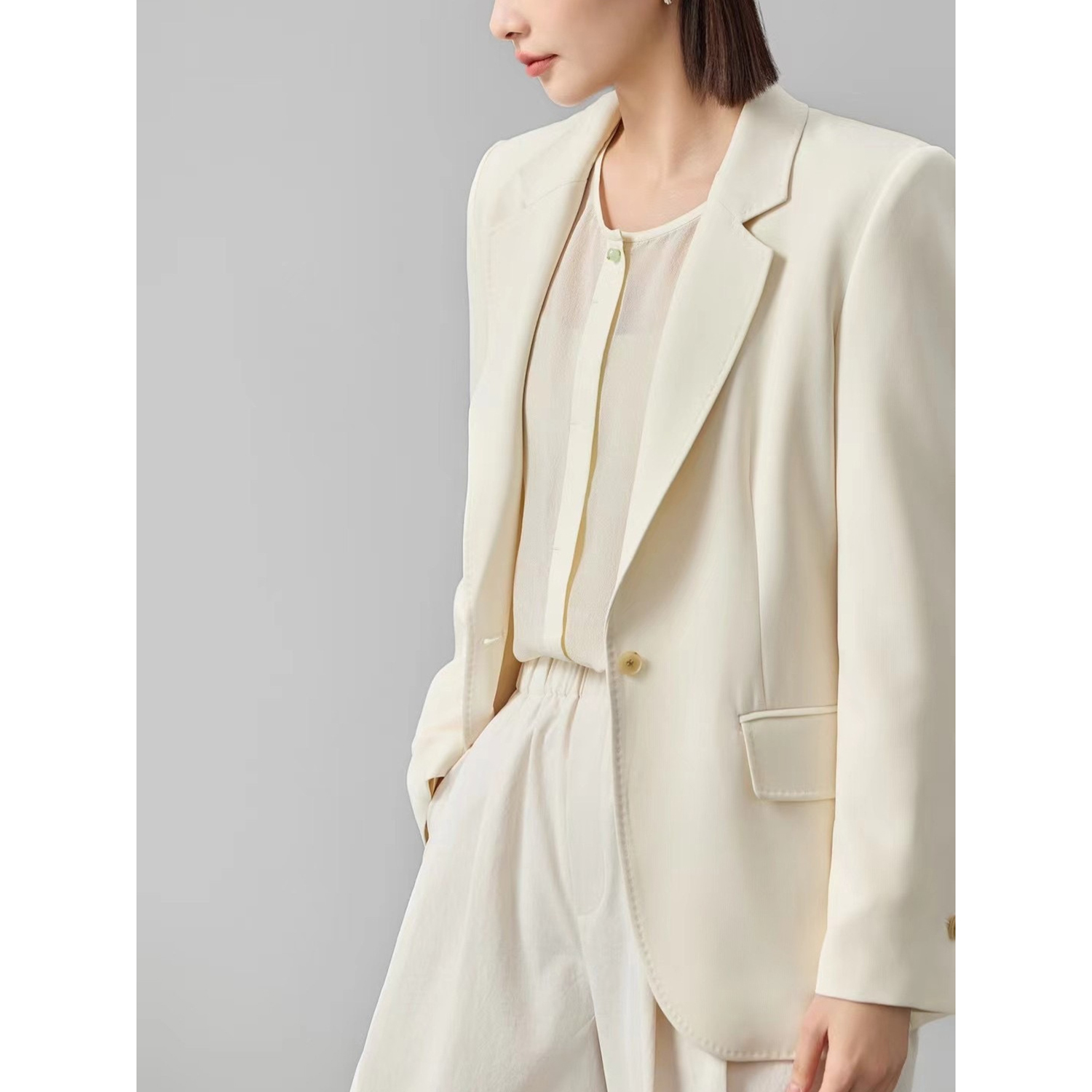 بدلة نسائية أنيقة من Allingent - مراجعة Double Breasted Blazer وسعره